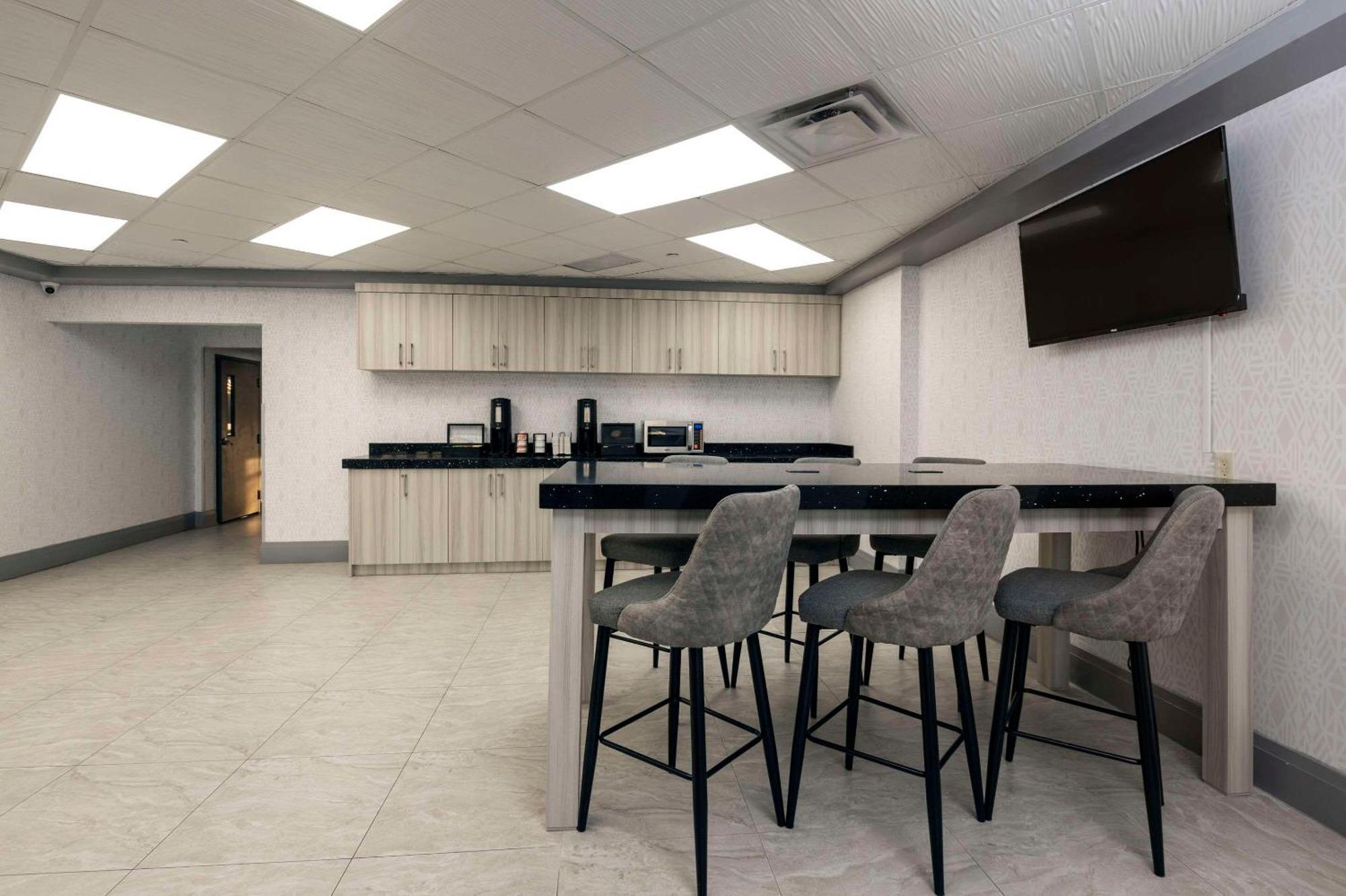 Comfort Hotel Niagara Falls Zewnętrze zdjęcie
